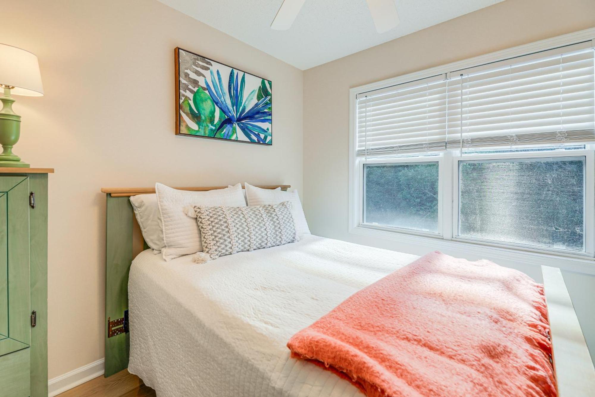 Well-Equipped Emerald Isle Townhome Pets Welcome! Екстериор снимка