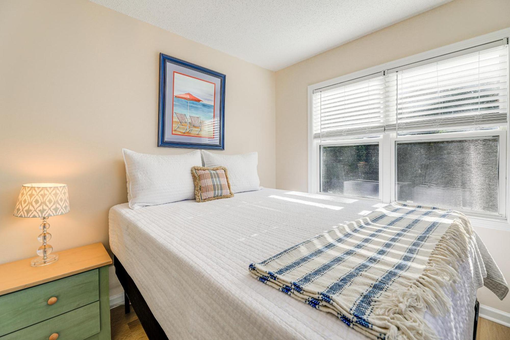 Well-Equipped Emerald Isle Townhome Pets Welcome! Екстериор снимка